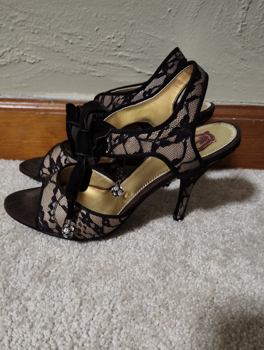 Hale bob Elegant Black Lace Slingback Heels with Bow